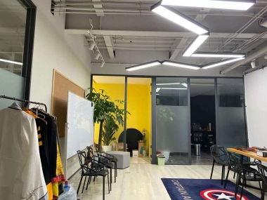 通州北苑萬達廣場精品寫字樓出租317平精裝修帶家具拎包入住出租 辦公樓租賃 北京我愛我家